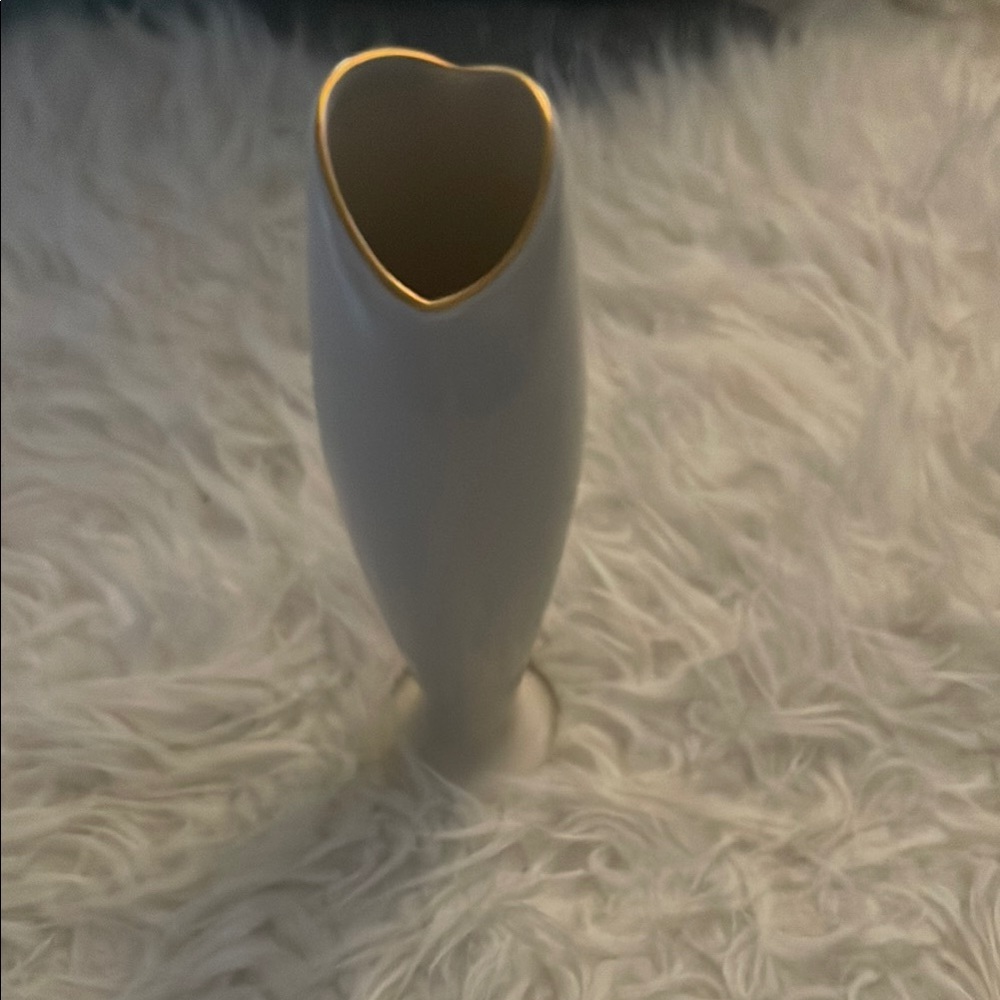 Elegant Bone Lenox Vase with Gold Rim